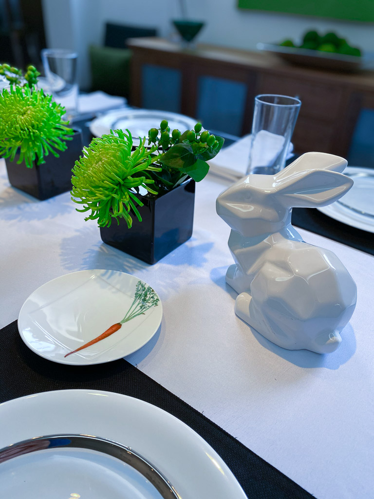 modern Easter tablescape ideas 