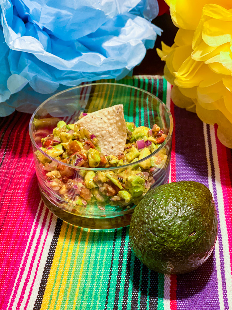 DISCOVER THE BEST GUACAMOLE RECIPE THAT’S EASY TO MAKE!