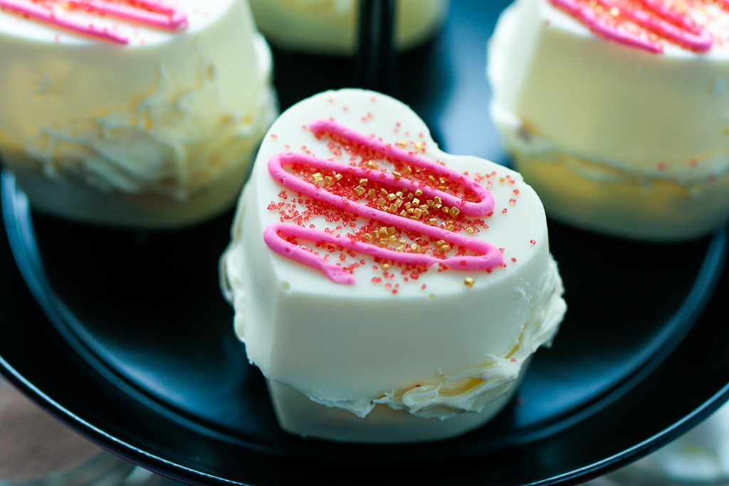 heart shaped hot chocolate bombs