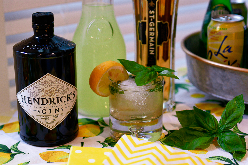 summer cocktails, summer drink recipes, summer drink ideas, the best summer cocktails recipes, st. germain, st. germain cocktails, la croix, hendrick's gin, gin cocktails, lemonade cocktails, lemonade drinks, DIY lemonade stand