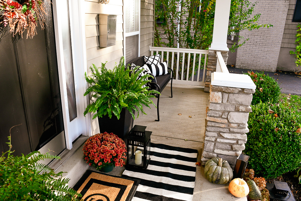 simple fall front porch decor, fall doorstep decor, fall front porch, fall decorations for front porch, outdoor fall decorating ideas, small front porch decorating ideas, fall front porch ideas, front porch fall decorating ideas on a budget, front porch fall decor, how to decorate front porch for fall