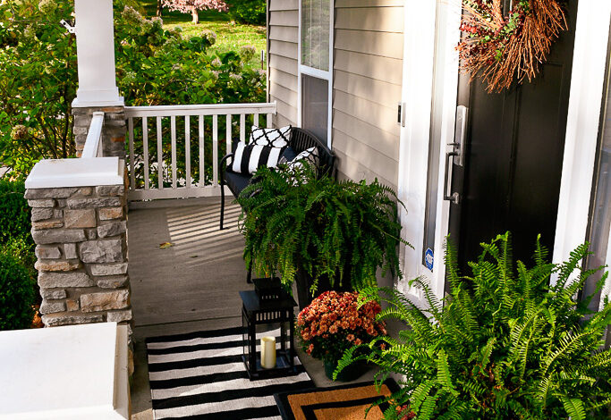 Small front porch decorating ideas for fall
