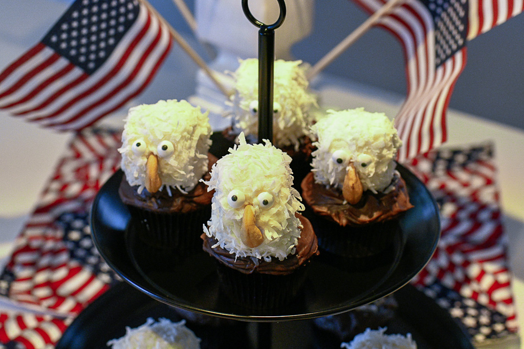 Fourth of July cupcakes, Fourth of July cupcakes ideas, 4th of July desserts, Fourth of July desserts, Simple 4th of July dessert, Fourth of July dessert ideas, Easy 4th of July desserts, 4th of July dessert ideas, 4th of July desserts easy, Best fourth of July dessert, Easy patriotic dessert, Fourth of July dessert, Creative fourth of July desserts, Independence day desserts, Patriotic dessert