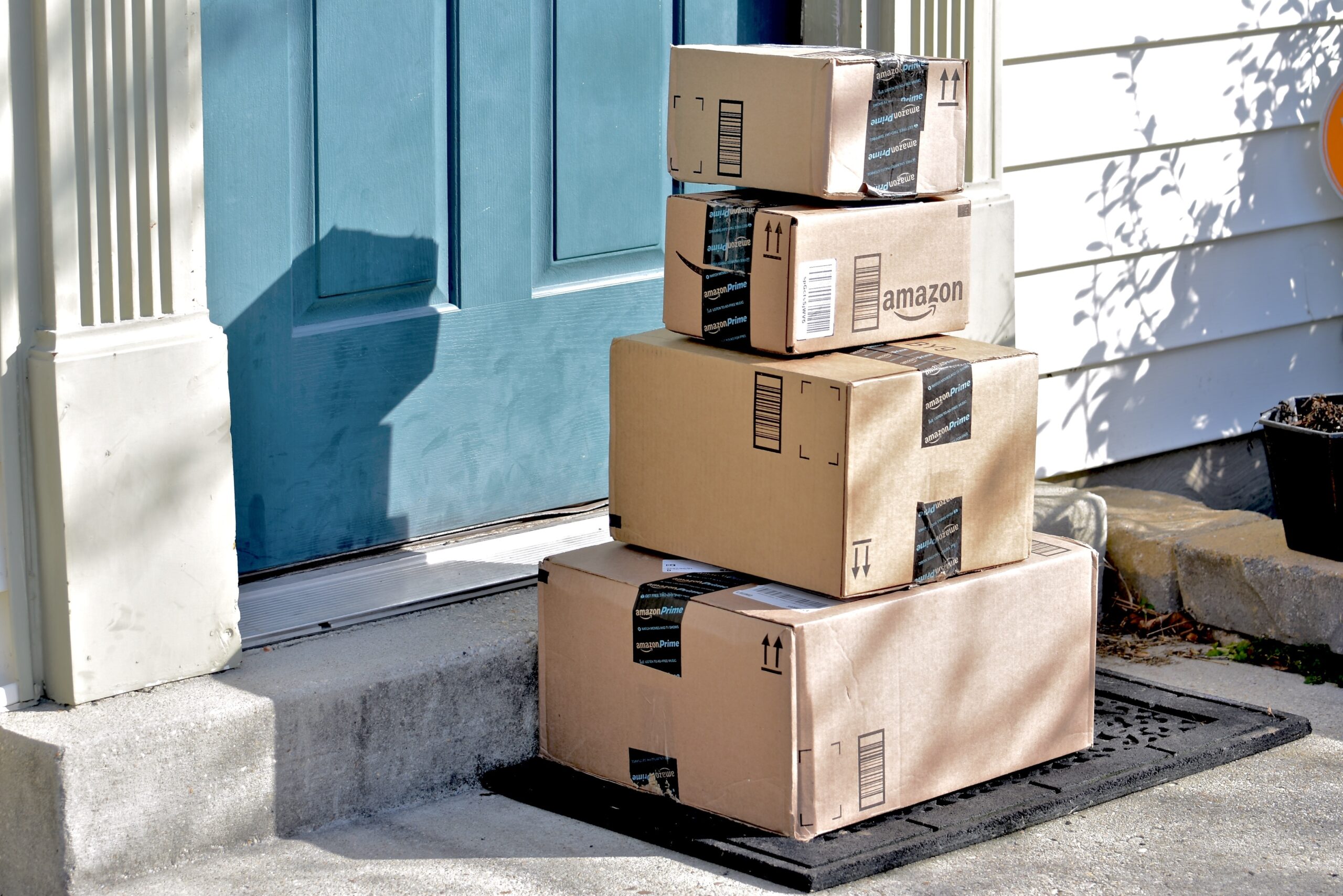 MY PICKS FOR AMAZON PRIME DAYS ARE THE BEAUTY ESSENTIALS YOU NEED AT A GREAT DEAL