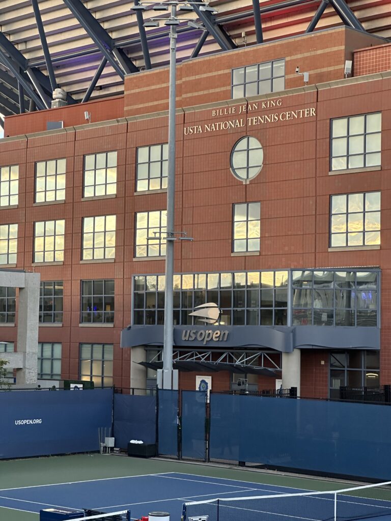 First time at the US Open guide, Tips for attending the US Open, What to wear to the US Open tennis, US Open day session vs night session, US Open tickets, US Open schedule, US Open tennis tickets, US Open New York, US Open tennis 2026, How to go to the US Open, Arthur Ashe Stadium tickets