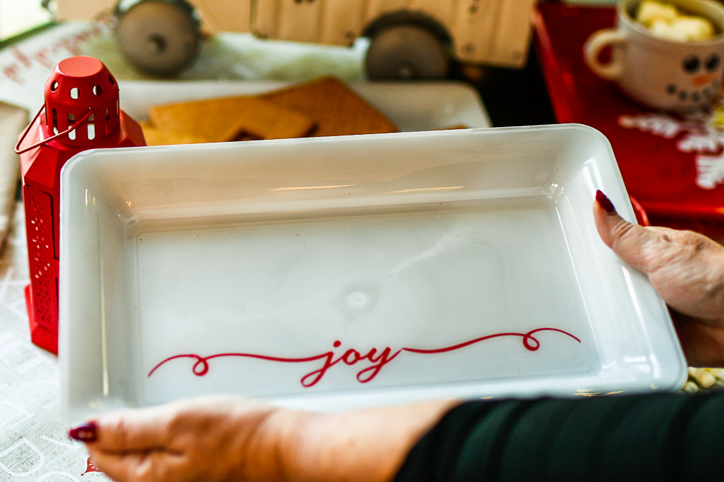 Kate Spade inspired Christmas craft, Kate Spade Christmas tray, DIY Christmas tray, Easy Christmas DIY project, Holiday serving tray idea, Christmas platter DIY, Chic holiday decor idea, Glam Christmas craft, Stylish Christmas DIY, Christmas entertaining idea, DIY holiday table décor, Easy holiday craft for adults, Modern Christmas decor DIY, Festive tray decorating idea, Afternoon craft project, DIY gift idea for the holidays, How to make a Kate Spade inspired Christmas tray, Easy Christmas tray DIY you can make in an afternoon, Elegant Christmas craft inspired by Kate Spade, Festive and stylish holiday tray idea, DIY Christmas decor with a modern twist