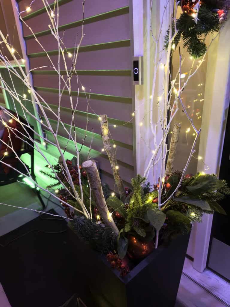 HOW TO MAKE A DIY OUTDOOR CHRISTMAS PLANTER FOR YOUR FRONT PORCH